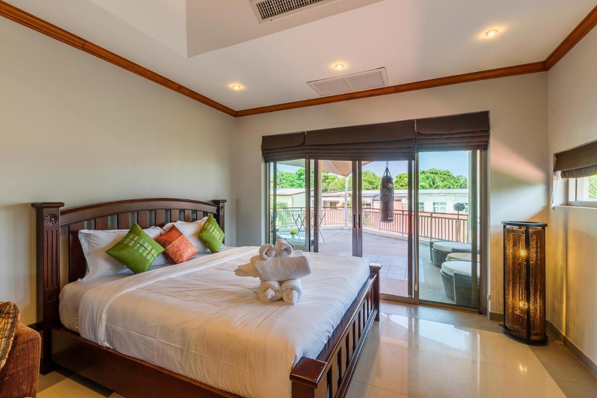 Amber Pool Villa Naiharn Rawai ภายนอก รูปภาพ